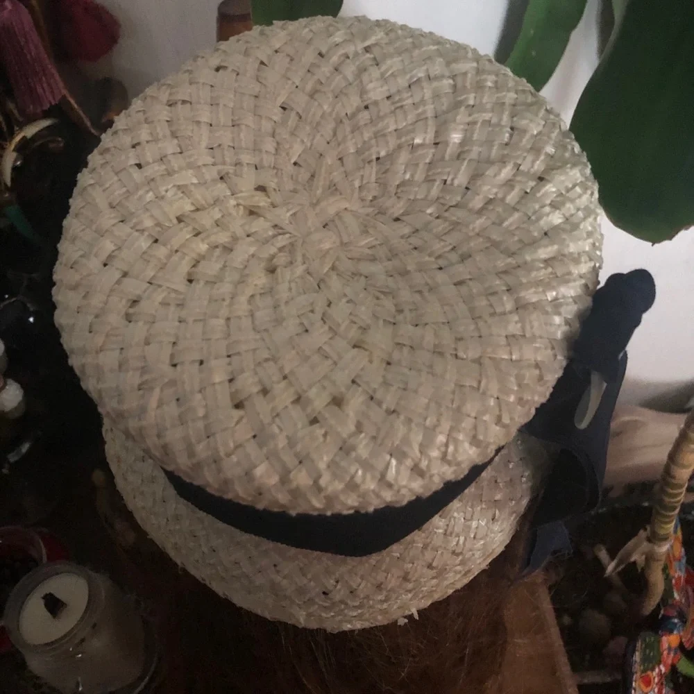 Vintage Cream Straw Hat - Picture 11 of 14
